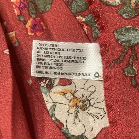 Xhilaration Floral Sleeveless V-Neck Pleated Midi Sun Dress - Picture 9 of 10